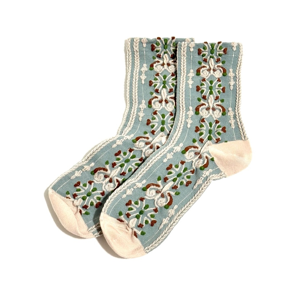 3/$20 Floral Pattern Crew Socks Blue Cottage Style (NWOT)